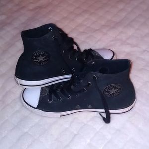Girls Converse High tops size 4 Black / Silver
